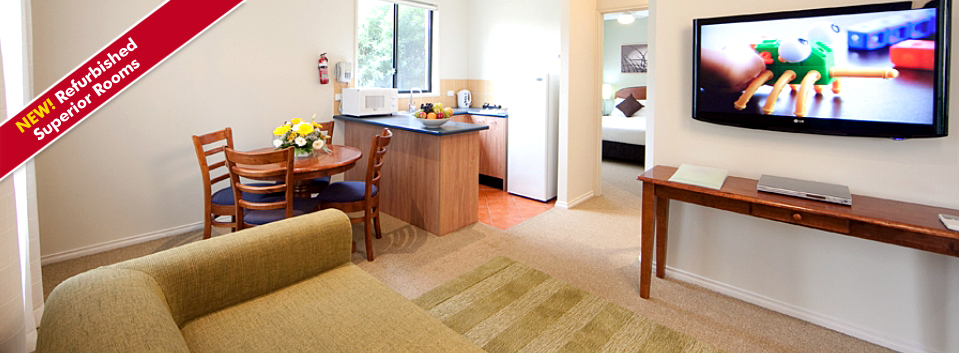 Superior One Bedroom Apartment Living Area